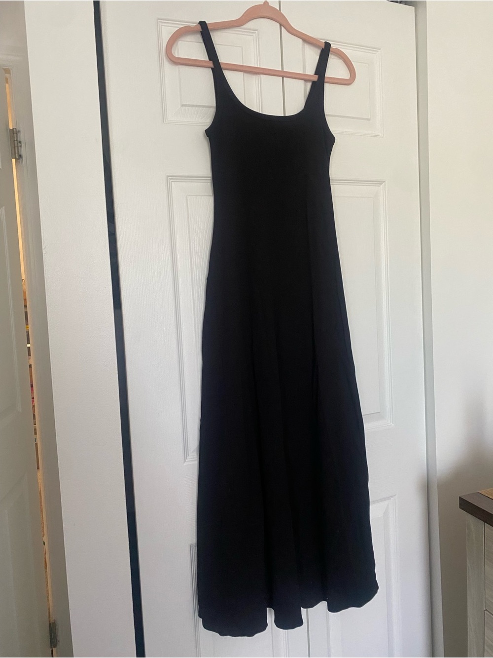 Old Navy Black Women's Maxi Dress - Sleeveless Scoop Neck